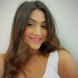 Meet your Posher, Destinee